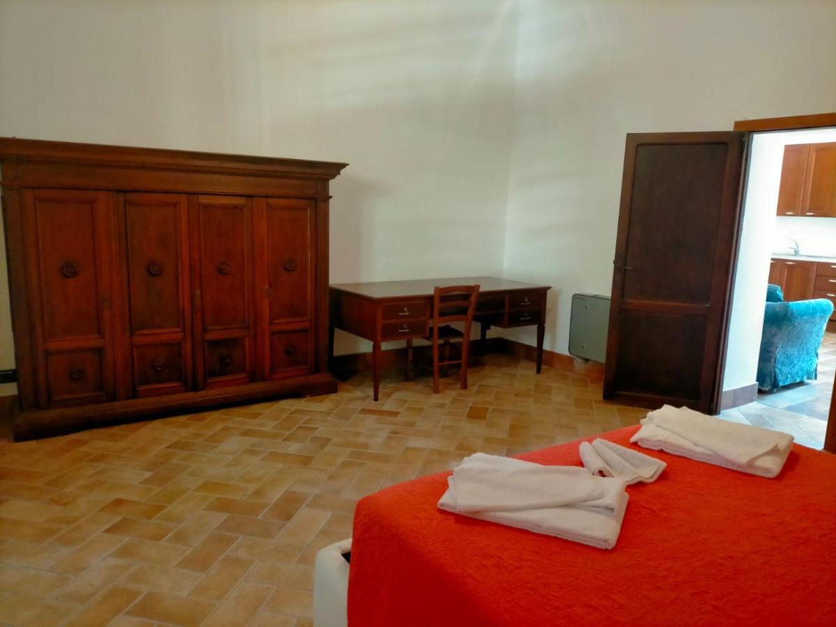 Antico Borgo La Commenda Aparthotel Montefiascone Exterior foto