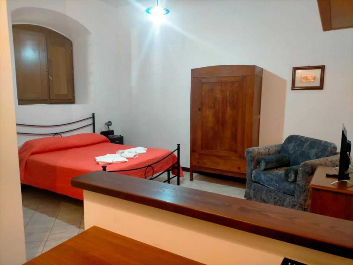 Antico Borgo La Commenda Aparthotel Montefiascone Exterior foto