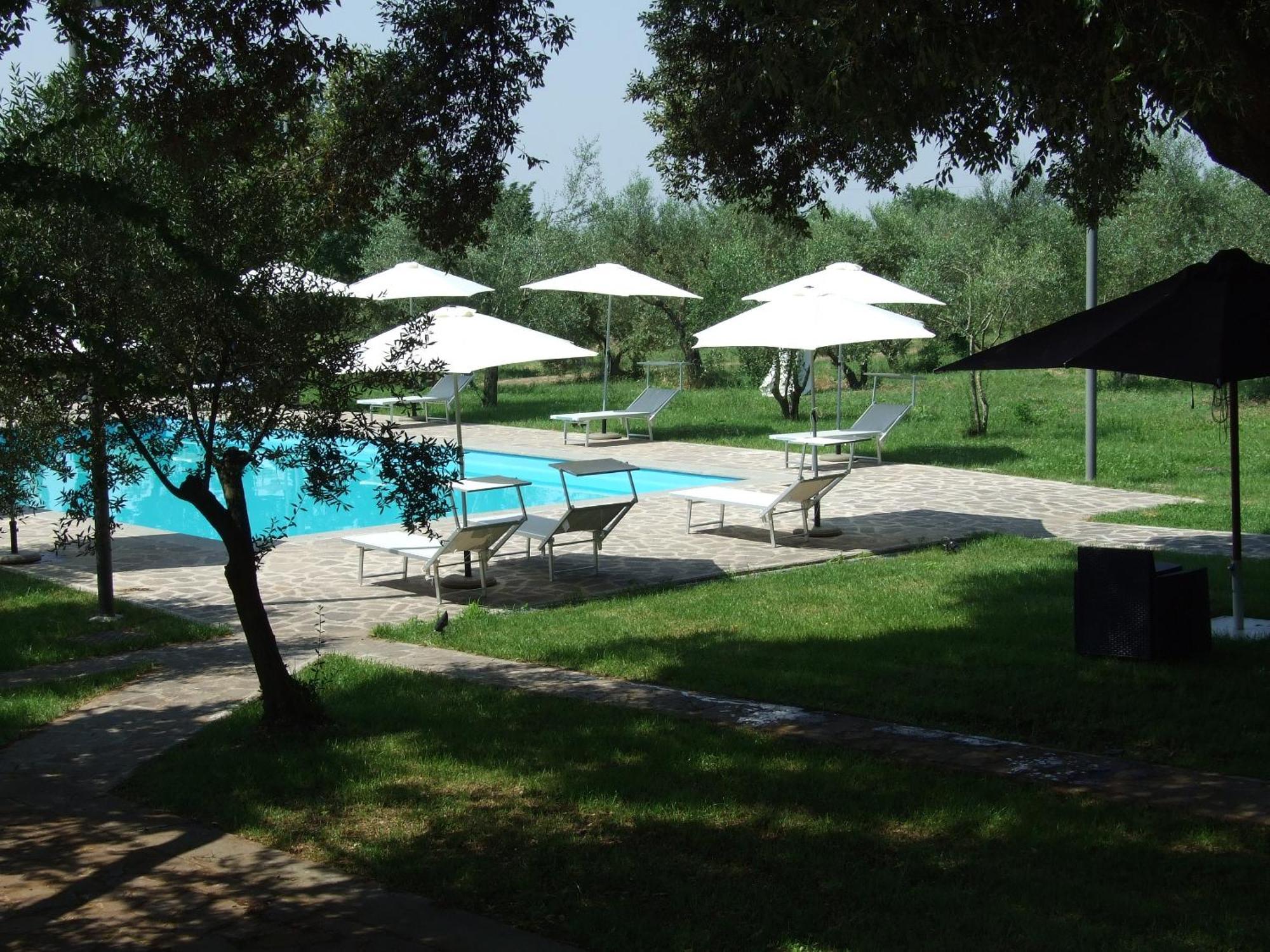 Antico Borgo La Commenda Aparthotel Montefiascone Exterior foto