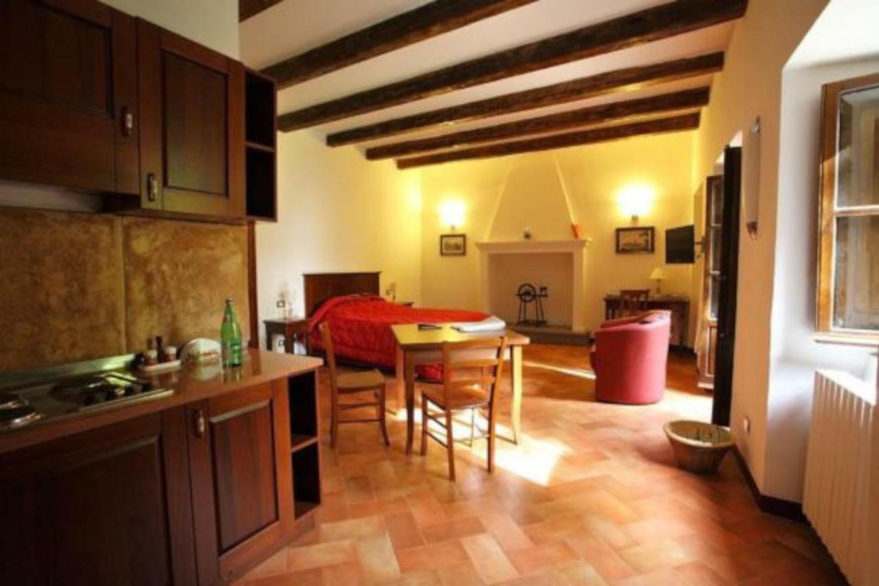Antico Borgo La Commenda Aparthotel Montefiascone Exterior foto